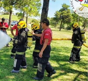 Prácticas evaluativas a los aspirantes de Bomberos Voluntarios Marcos Juárez

