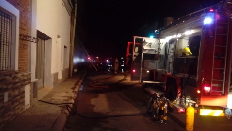 Cañada de Gómez: anoche el fuego arrasó con una vivienda 