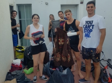 Jóvenes ayudaron en la colecta de Cáritas junto a la Fundación Esperanza San Marcos Sierras