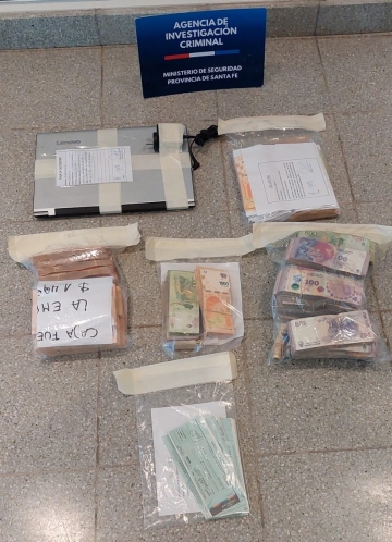 Dos allanamientos con dos detenidos más secuestro de dinero, cheques y aparatos