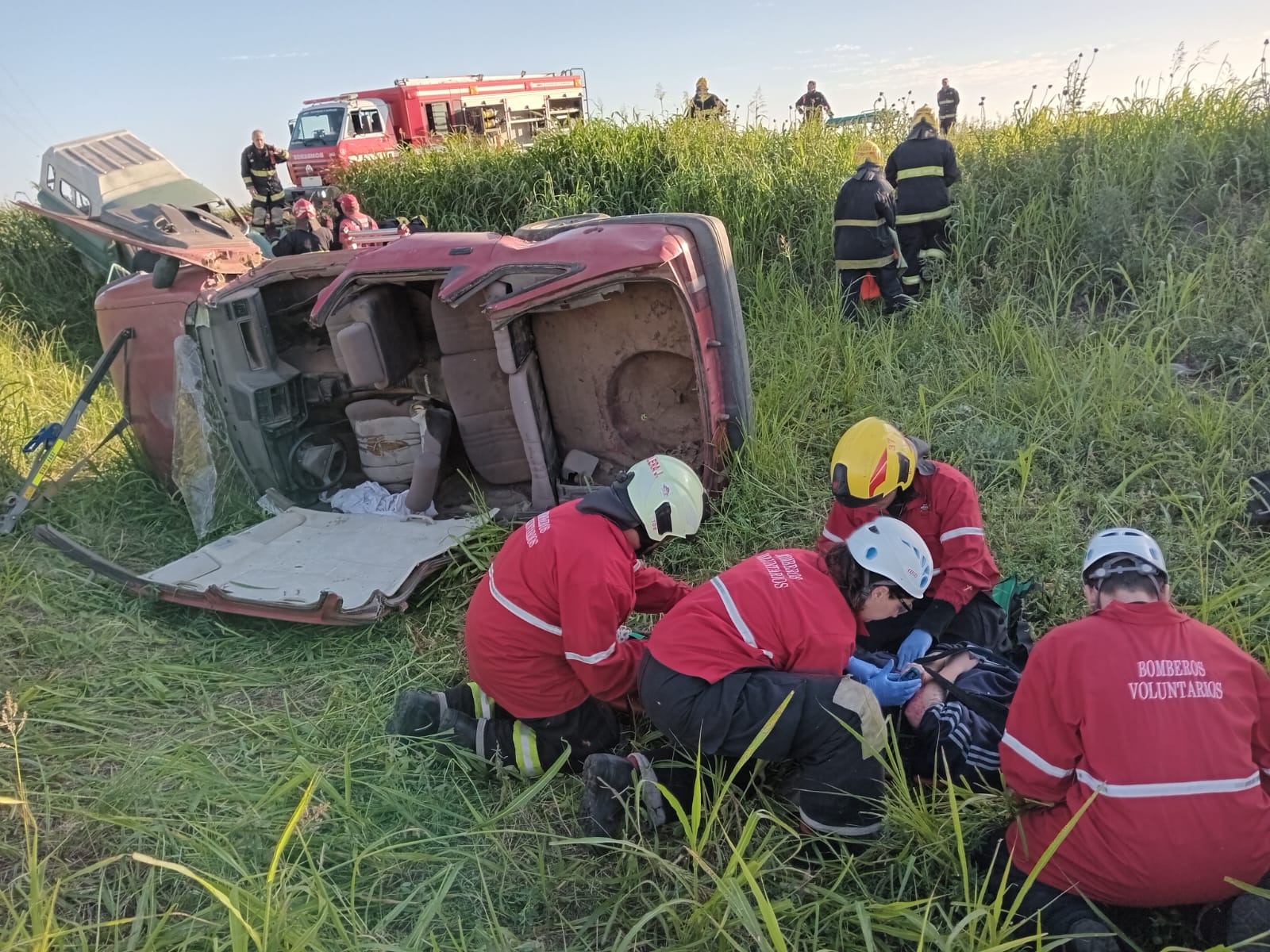 Práctica de aspirantes a bomberos en Circunvalación noroeste