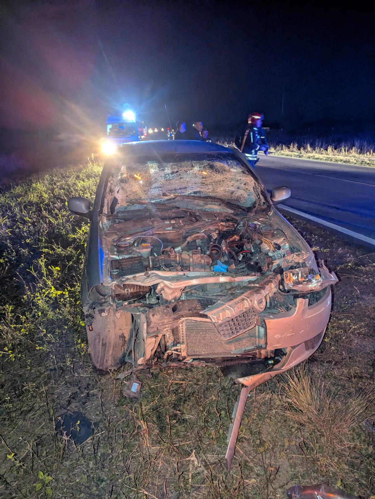 Choque por alcance de un auto con un camión cerealero