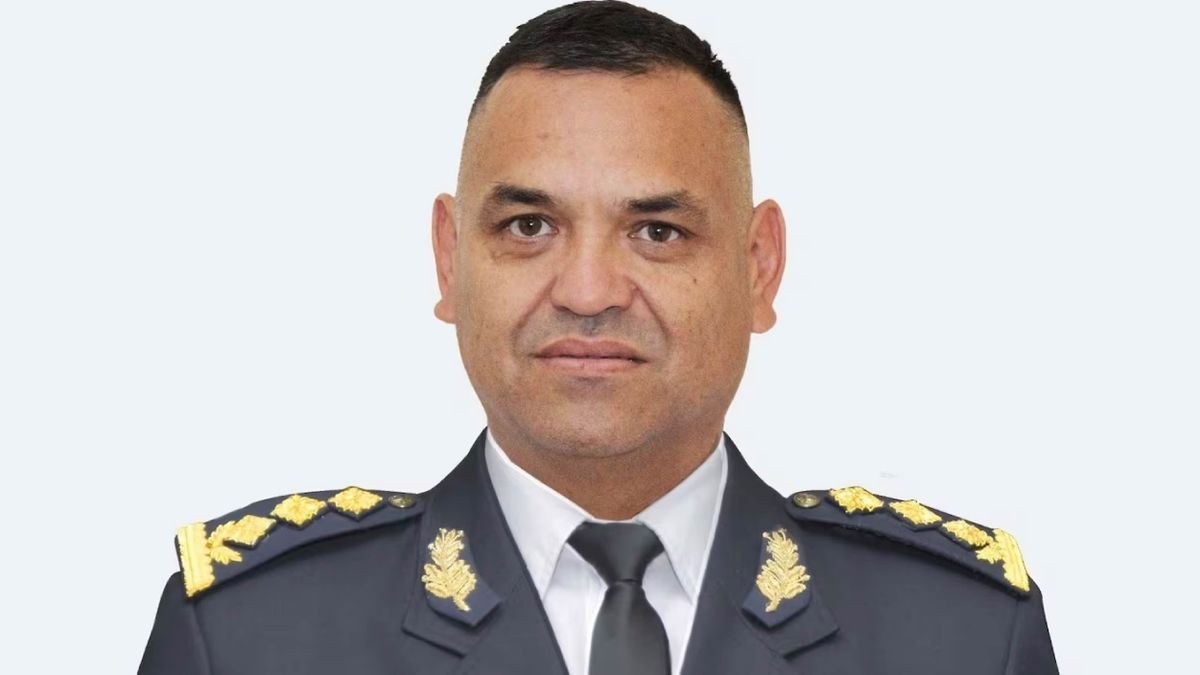 Córdoba sacudida: cayeron el jefe de la Caminera y seis policías por una red de estafas