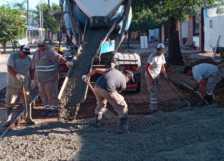 Marcos Juárez: Están hormigonando la calzada en Santiago del Estero y Avellaneda