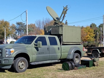 Ejército arma carpas sanitarias en Monte Buey