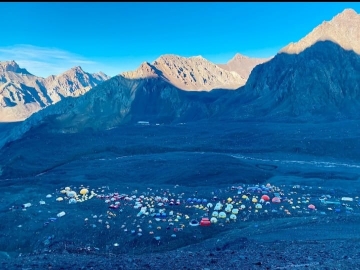 “Es un 50 cabeza, 50 físico”, dijo Cecilia Giouse quien escaló el Aconcagua y fue reconocida por el municipio