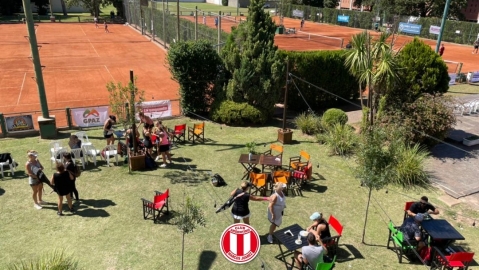 Ganadores del torneo de tenis “Chau Verano”