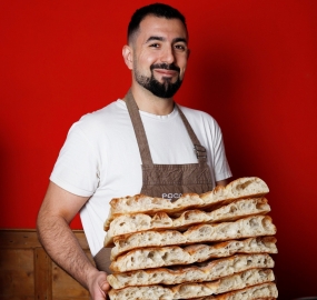 Andrea Barbaro, el joven que encontró en Barcelona su proyecto de vida al abrir su propia pizzería