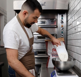 Andrea Barbaro, el joven que encontró en Barcelona su proyecto de vida al abrir su propia pizzería