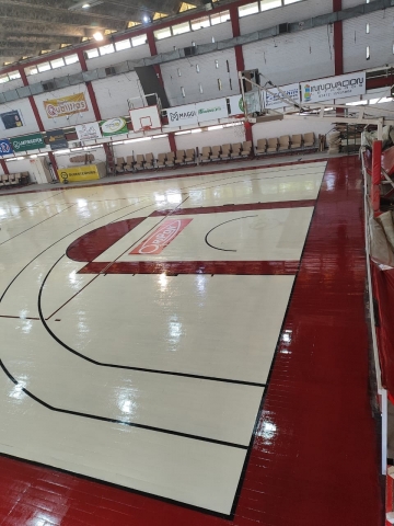Argentino reacondicionó su cancha de básquet con miras al inicio del Torneo Federal